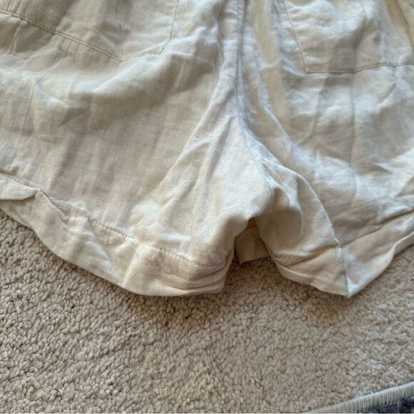 Jens Pirate Booty Bloomer Style Beachy High Waisted cream shorts - Picture 10 of 11